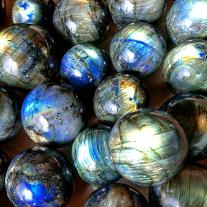 Plateau en cristal hexagonal de labradorite, support pour sphère de quartz, plateau de présentation de pierres précieuses naturelles, décoration en cristal de guérison, fournisseur en gros - Product Image 6