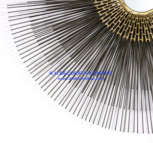 Luxury Round Decorative <b>Wall</b> <b>Mirror</b> for Christmas Decoration High Quality Metal Sunburst <b>Wall</b> <b>Mirror</b> for <b>Living</b> <b>Room</b> - Product Image 5