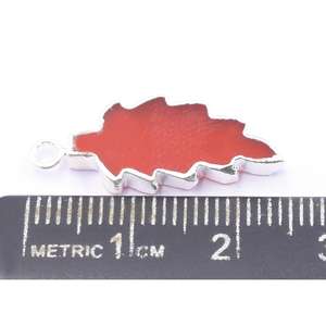 Pendentif en onyx rouge de 23 à 25 mm avec bélière en forme de feuille plaqué argent pour la fabrication de bijoux - Product Image 2