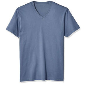 T-shirt décontracté en coton pour hommes Logo personnalisé OEM Tissu respirant à manches courtes Col en V T-shirt en coton avec logo personnalisé - Product Image 1