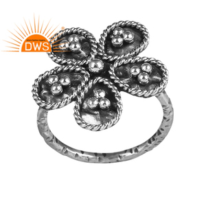Anillo de declaración de diseñador Floral de plata 925 oxidado de alta calidad hecho a mano, joyería para mujer, regalo para ella - Product Image 1