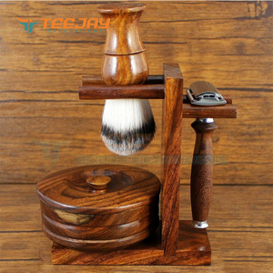 Wooden Shaving Set For Men <b>Smooth</b> foaming <b>brush</b> and Safety Razor with free shaving blades - Product Image 2