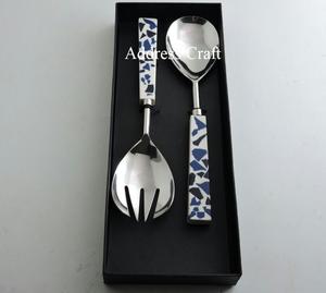 ชุดเซิร์ฟสลัดโลหะสีเงินพร้อมที่จับเรซินสีสันสดใสสำหรับเครื่องใช้บนโต๊ะในงานแต่งงานช้อนและส้อม - Product Image 2