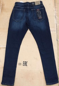 กางเกงยีนส์ผู้ชายทรงตรง กระดุมติด ผ้าฝ้ายเนื้อนุ่ม คุณภาพสูง แบรนด์ดัง แฟชั่นลำลอง สไตล์เรียบง่าย สต็อกล็อตจากบังกลาเทศ - Product Image 3