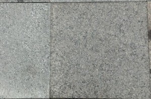 กระเบื้องแกรนิตขัดเงาแบบเผาผิว รุ่นราชสถานแบล็ค สีดำขี้เถ้า สำหรับปูพื้นภายนอก ลานบ้าน ทางเดิน และบันไดภายนอก - Product Image 2