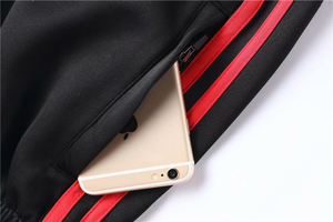 Chándal de Fútbol Ligero Personalizado con Cierre de 1/4, Conjunto de Entrenamiento OEM, Chándales de Fútbol al por Mayor para Hombre, Color Sólido - Product Image 3