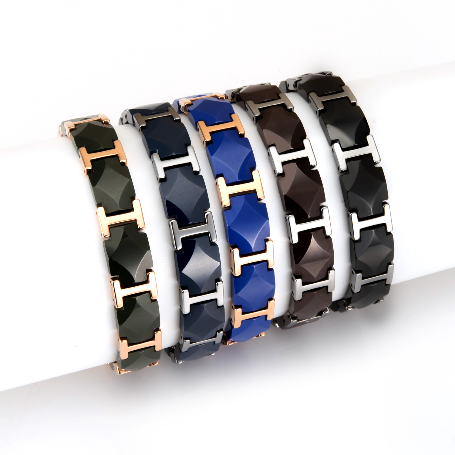 セラミックケシンブレス (ブラック) セラミックプレート2トグルスイッチ ブラック | AXCIS ONLINE