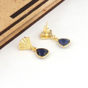 Trillion Forme Iolite Quartz Dangle Boucles D'oreilles Sea Shell Design Boucles D'oreilles En Laiton Plaqué Or Partie Style Lunette Boucles D'oreilles - Product Image 4