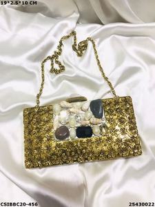 Bolso de noche de nácar con estilo hecho a mano para bodas y fiestas con monedero de latón de diseñador - Product Image 5