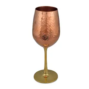 מעצב נחושת גביע רגיל מלוטש נחושת מרטיני זכוכית מראה קלאסי יין זכוכית מהודו.