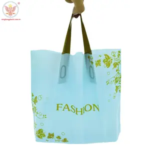 时尚商店、餐馆和超市的环保可重复使用的软环提手包，印有标志
