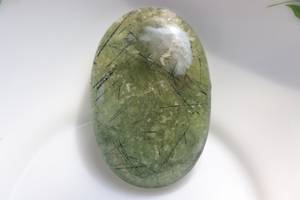 ล่าสุดปี 2024 หินปาล์ม Prehnite คุณภาพสูงสําหรับฮวงจุ้ยผู้ผลิตพลอยรักษาจักระมาใหม่ - Product Image 4