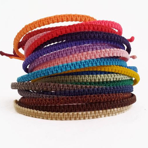 สร้อยข้อมือมิตรภาพถักมือแบบเวทมนตร์ - Product Image 1