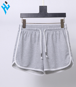 2025 nuevo último diseño de moda para mujer tela de doble capa Color gris pantalones cortos de Fitness para deportes al aire libre correr entrenamiento corto - Product Image 6