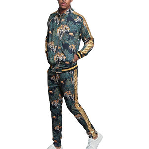 Chándal ajustado de poliéster transpirable de alta calidad, ropa deportiva para correr, conjunto de chándal sublimado para hombre al por mayor - Product Image 2