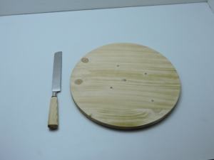 Ensemble de planche à fromage en bambou de haute qualité ustensiles de cuisine pratiques-nouvelle planche à découper en bois Design avec couteau vente chaude pour un usage domestique - Product Image 3