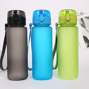 Bouteille d'eau de sport écologique 600 ml, sans BPA, en plastique givré avec couvercle à clapet - Product Image 2