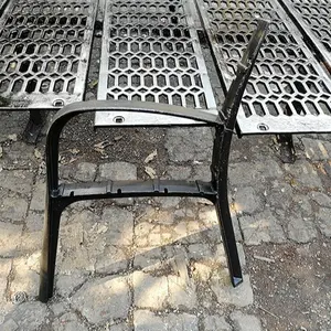 越南热销金属铸铁花园长凳球墨铸铁长凳腿户外家具