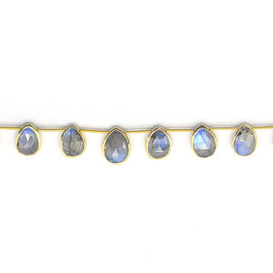 <b>Labradorite</b> Pear Shape Silver Bezel 17 to 19 MM Gold Plated Top Side Drilled 10 Beads Strand - Product Image 2