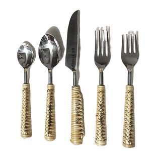 Juego de cubiertos de acero inoxidable Royal Looking 18/8, cubiertos de Metal duraderos con mango de bambú para diferentes ocasiones festivas, utensilios de cocina - Product Image 1
