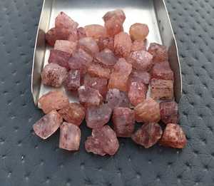 50 piezas fantásticas de cuarzo de fresa Natural, piedras preciosas sueltas en bruto, fabricación de joyas, colección de piedras cortadas a mano - Product Image 4