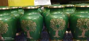 Juego de tres urnas de cremación de latón de árbol Aria para adultos BRASSWORLD INDIA Suministros funerarios para adultos - Product Image 5
