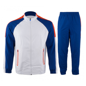 Conjunto Deportivo Unisex de Fútbol, Estampado, Holgado, Personalizable y Elegante - Product Image 4