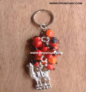 Llavero de Semillas de Huayruro Teñidas, Ppunchay Perú, Artesanal Étnico Andino - Product Image 1