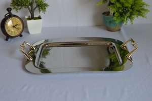 Bandeja rectangular de acero inoxidable caliente con asas doradas Bandeja de servicio de metal pulido brillante decorativa para uso en bodas y hogares - Product Image 2