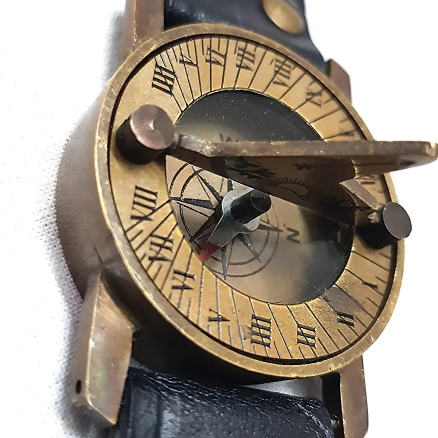 Boussole Vintage en laiton, bracelet de montre-bracelet pour hommes, en laiton Marine, fonctionne avec une boussole Antique boussole, outil de navigation pour randonnée et Camping