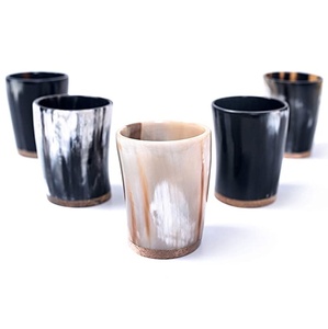 Logo personnalisable Tasse en corne Verre à liqueur de vin en différentes tailles et forme ronde en vente - Product Image 5