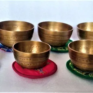 Tibetan seven sets singing bowls manufacture in Nepal ( seven chakra singing bowls )