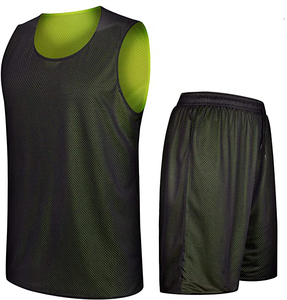 Uniformes de Baloncesto Personalizados al por Mayor, Transpirables, de Secado Rápido, Tallas Grandes, sin Mangas, con Impresión de Logotipo Personalizado, 100% Poliéster - Product Image 1