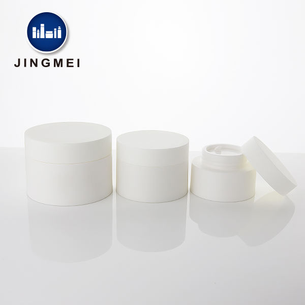 สีขาวด้าน