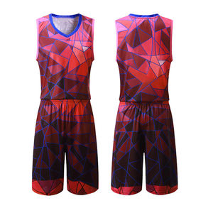 2024 ensembles d'uniformes de basket-ball à col en V par sublimation personnalisée vêtements de basket-ball sur mesure de haute qualité - Product Image 2
