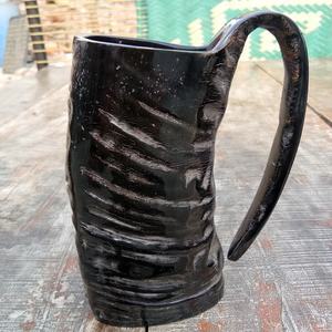 Taza de cuerno para beber artesanías naturales negras - Product Image 1