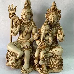 주님 Ganesh 가족 동상
