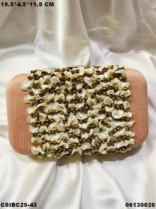 Pochette de soirée ornée de perles, sac à main de fête scintillant avec rabat - Product Image 4