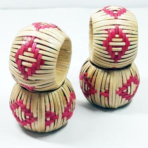 แหวนใส่ผ้าเช็ดปากทำจากอ้อยสานสีสั่งทำสำหรับรับประทานอาหารจำนวนมากจากอินเดียผลิตและจัดจำหน่ายโดยผู้ขายระดับมืออาชีพ - Product Image 4