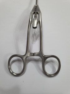 คีมหนีบจับกล่องเสียงแบบแมนนวลยาว8นิ้ว - Product Image 6