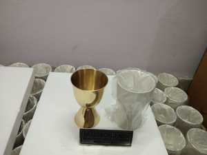 COUPE CHALICE ROYAL Style religieux Fournitures d'église en laiton Modèle en métal poli - Product Image 6