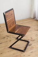 Chaise de salle à manger industrielle moderne en bois massif et fer de type Z - Écologique, durable, pliable pour un usage en appartement