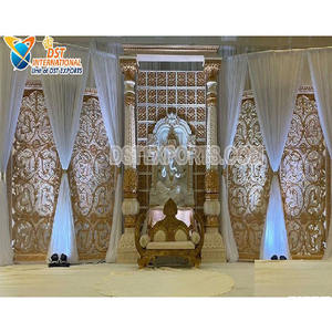 Décoration de scène de mariage traditionnelle Manavarai élégante en blanc et or avec un design léger en fibre de verre - Product Image 1