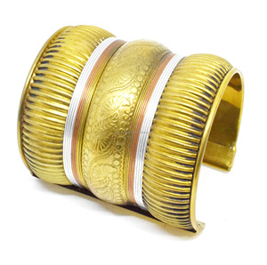 2025 Maine Conjunto de Joyería para Fiesta Holi: Brazalete Ajustable Grabado con Láser de 3mm, Pulsera Gruesa con Cierre y Joyería con Diseño Impreso - Product Image 5
