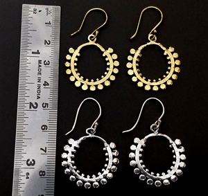 Boucles d'oreilles pendantes en laiton plaqué or pour femme, style bohème, forme de fleur, couleur argent, bijoux légers, anniversaire SILVER ZONE - Product Image 1