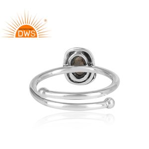 Anillo Ajustable de Plata de Ley 925 Oxidada con Engaste de Bisel de Labradorita Natural Apilable - Product Image 4