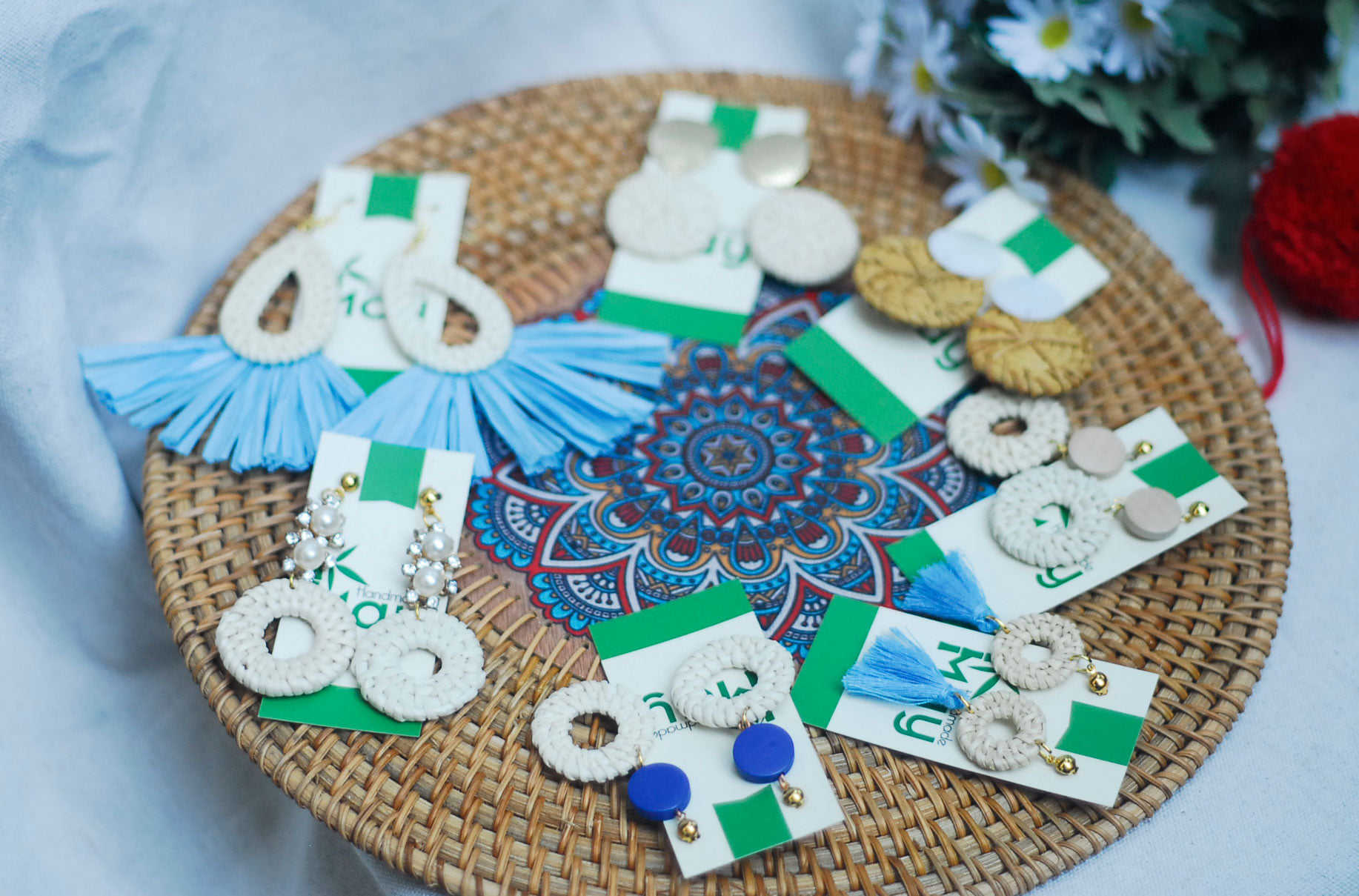 มีสีสัน