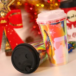 كوب من البلاستيك المخصص للاستخدام مرة واحدة من Minfly سعة 12 أوقية و 16 أوقية و 24 أوقية و 32 أونصة للاستخدام مرة واحدة لتحضير القهوة وشاي الحليب مع أغطية أكواب للكريسماس مع شعار