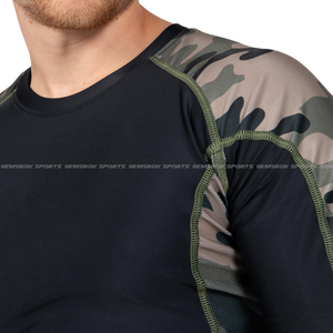 Venta al por mayor de camuflaje verde personalizado Rashguard manga corta de compresión Diseña tu propio Rash Guard personalizado - Product Image 6