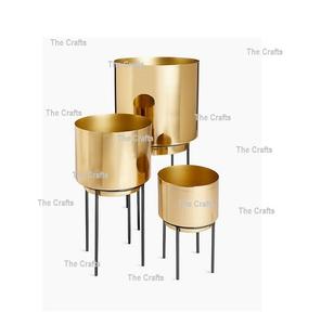 Pots de plantes en métal couleur or jardinière avec support jardinière décorative de qualité de luxe accessoires de décoration de jardin jardinière - Product Image 2